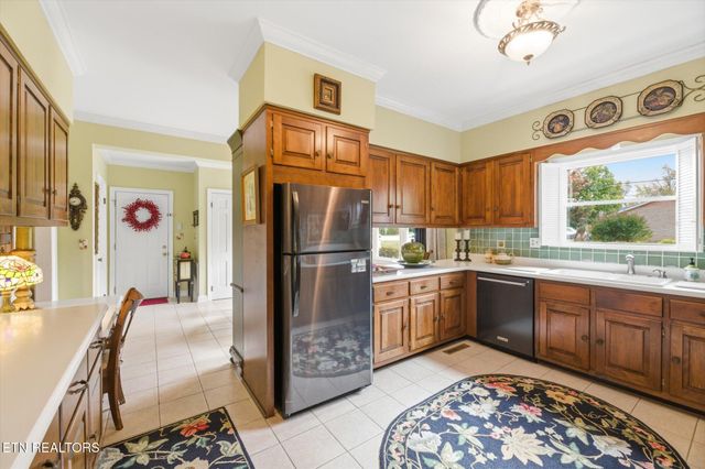 715 Harren Court, Etowah, TN 37331