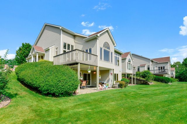 4831 Greenhaven Drive, White Bear Lake, MN 55127