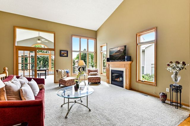4831 Greenhaven Drive, White Bear Lake, MN 55127