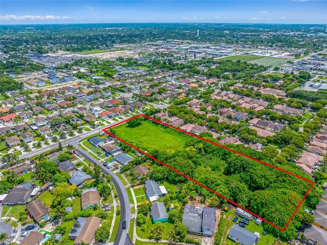 1560 W Mowry Drive, Homestead, FL 33030