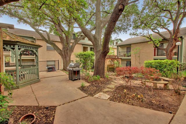 2104 Cullen Ave 202, Austin, TX 78757