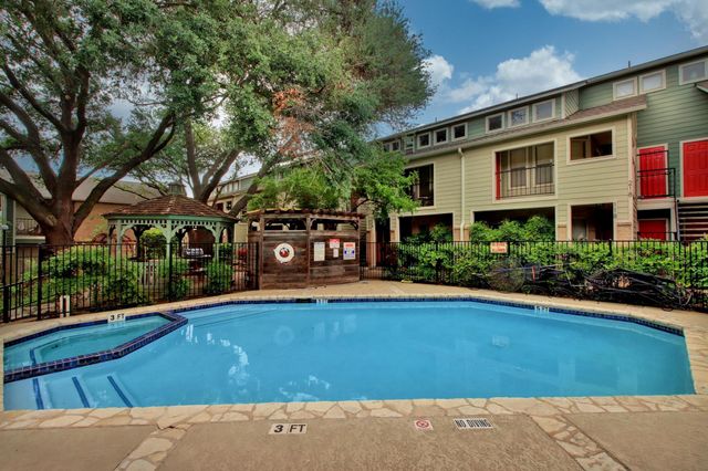 2104 Cullen Ave 202, Austin, TX 78757