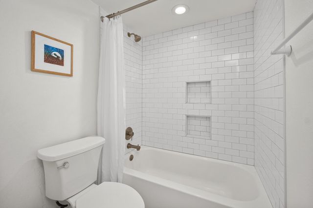 2104 Cullen Ave 202, Austin, TX 78757