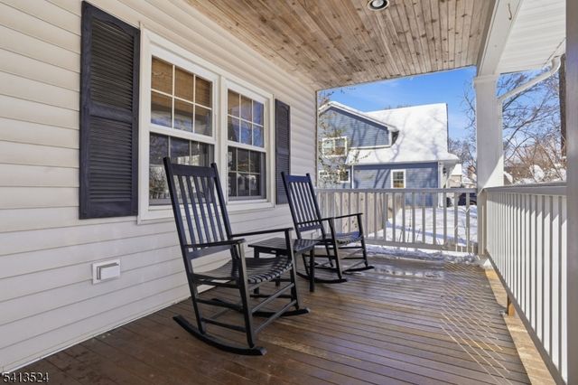 941 Harding St, Westfield Town, NJ 07090