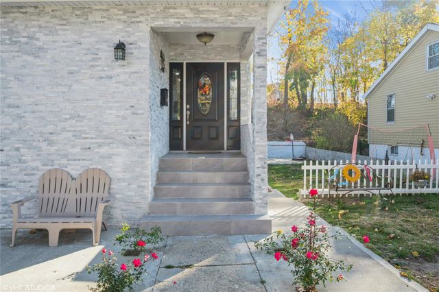 15 Saint Pauls Place, Mount Vernon, NY 10550