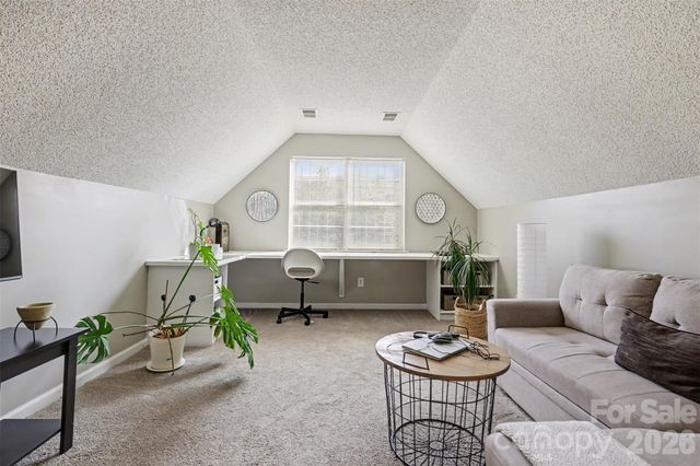 12511 Panthersville Drive, Charlotte, NC 28269