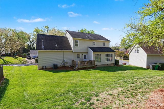 12511 Panthersville Drive, Charlotte, NC 28269