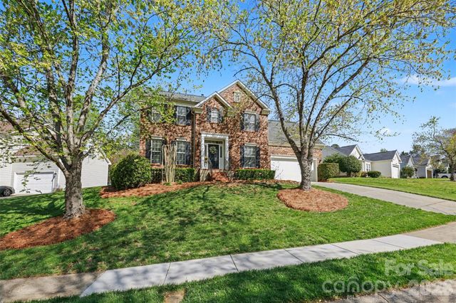 12511 Panthersville Drive, Charlotte, NC 28269