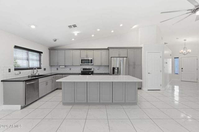 8817 W SALTER Drive, Peoria, AZ 85382