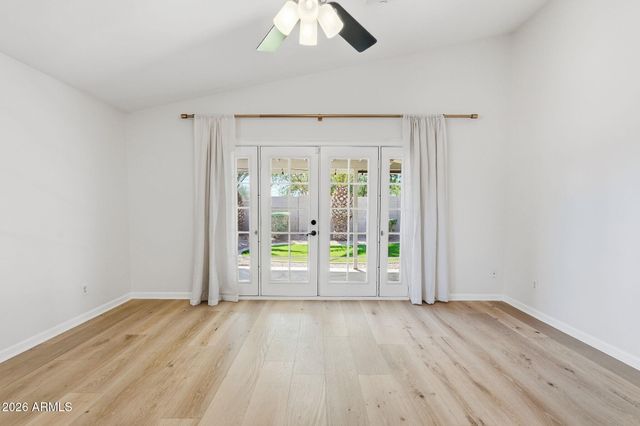 8817 W SALTER Drive, Peoria, AZ 85382