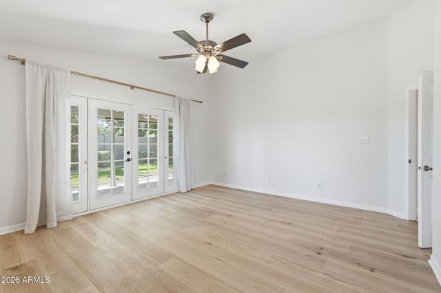 8817 W SALTER Drive, Peoria, AZ 85382