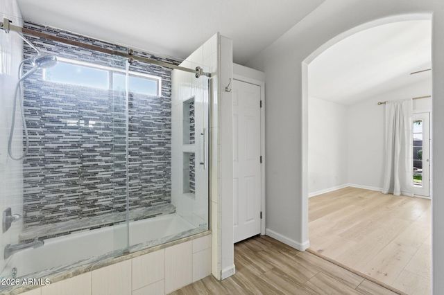 8817 W SALTER Drive, Peoria, AZ 85382