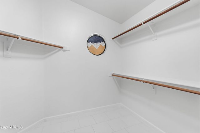 8817 W SALTER Drive, Peoria, AZ 85382