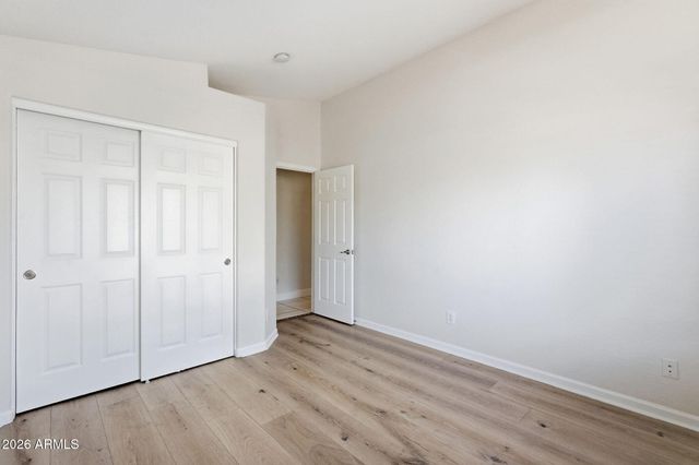 8817 W SALTER Drive, Peoria, AZ 85382