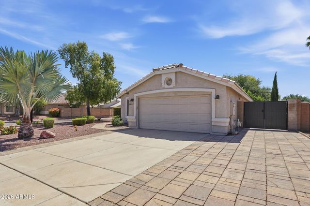 8817 W SALTER Drive, Peoria, AZ 85382