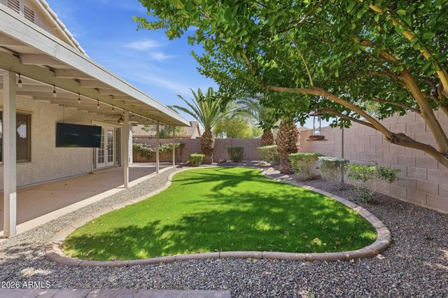 8817 W SALTER Drive, Peoria, AZ 85382
