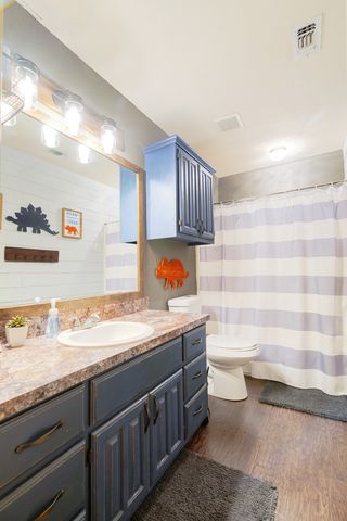 245 Red Oak Lane, Powderly, TX 75473