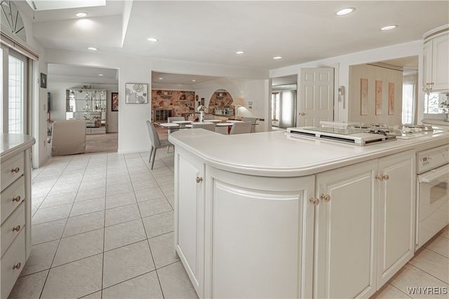 2795 Colvin Boulevard, Tonawanda, NY 14150