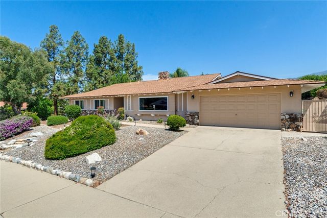 2343 Navarro Drive, Claremont, CA 91711