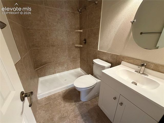 2959 Mesa Road C, Colorado Springs, CO 80904