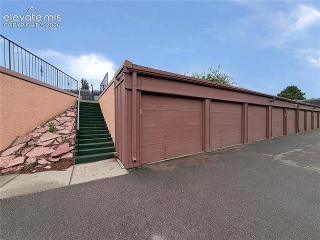 2959 Mesa Road C, Colorado Springs, CO 80904