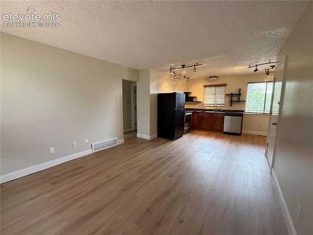 2959 Mesa Road C, Colorado Springs, CO 80904