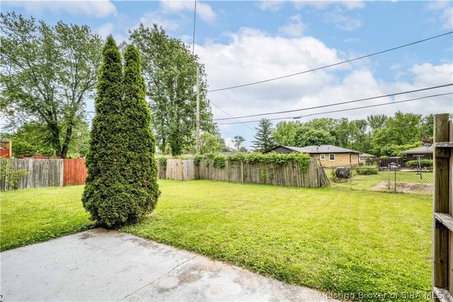313 Mary Drive, New Albany, IN 47150