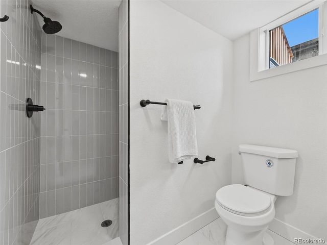 1372 Zenobia St, Denver, CO 80204