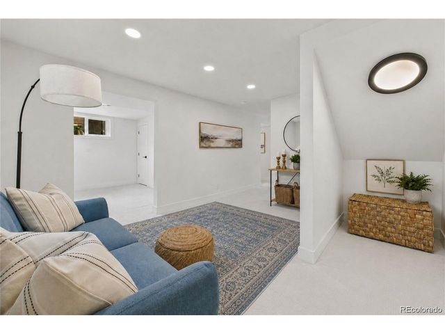 1372 Zenobia St, Denver, CO 80204
