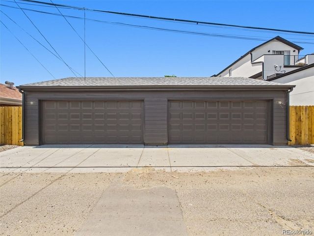 1372 Zenobia St, Denver, CO 80204