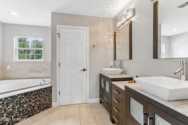 13 Baltusrol Drive, Manalapan, NJ 07726