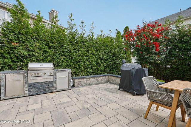13 Baltusrol Drive, Manalapan, NJ 07726