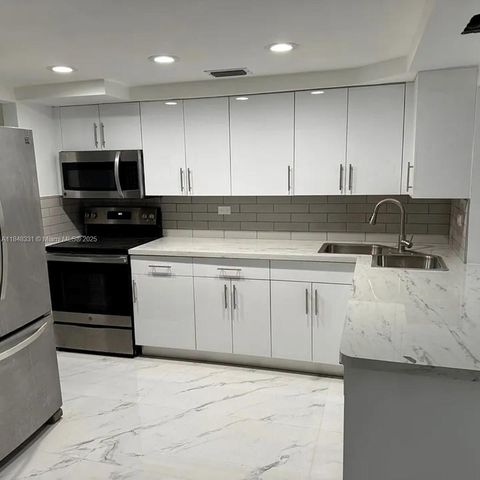 1598 NE 174th St, North Miami Beach, FL 33162