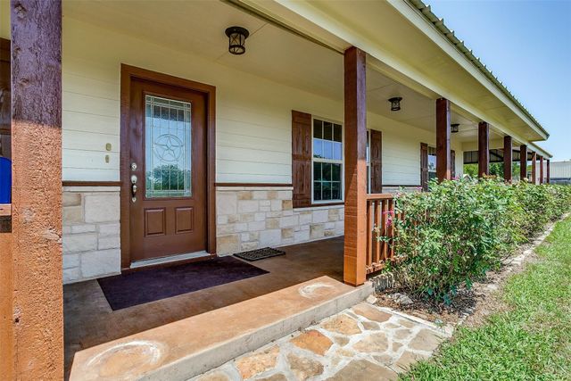 6212 Farm to Market 933, Blum, TX 76627