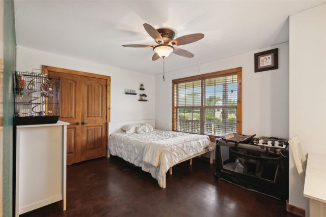 6212 Farm to Market 933, Blum, TX 76627