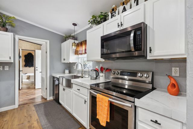 6212 Farm to Market 933, Blum, TX 76627