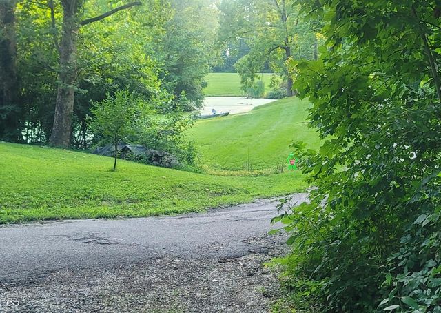 8779 N Briarwood Lake West Court, Monrovia, IN 46157