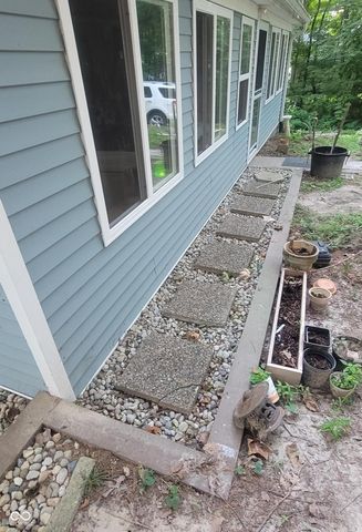 8779 N Briarwood Lake West Court, Monrovia, IN 46157