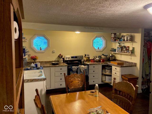 8779 N Briarwood Lake West Court, Monrovia, IN 46157