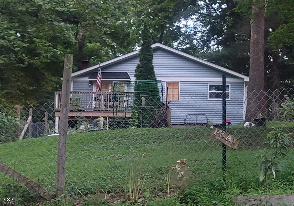 8779 N Briarwood Lake West Court, Monrovia, IN 46157