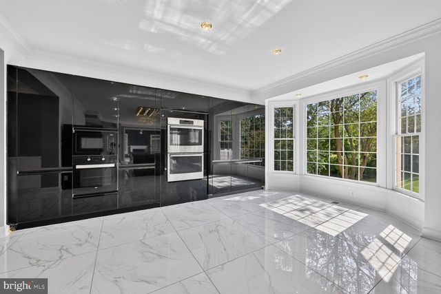 43861 HARTLEY PL, Ashburn, VA 20147