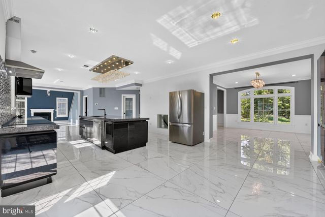 43861 HARTLEY PL, Ashburn, VA 20147