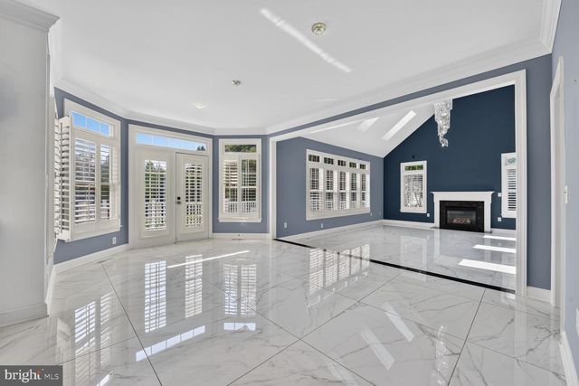 43861 HARTLEY PL, Ashburn, VA 20147