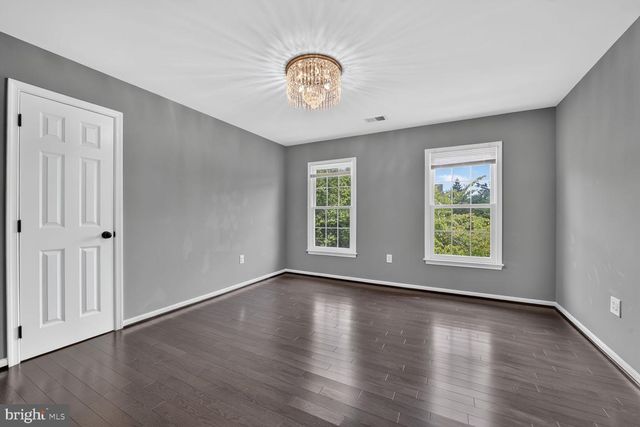 43861 HARTLEY PL, Ashburn, VA 20147