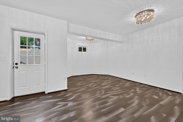 43861 HARTLEY PL, Ashburn, VA 20147