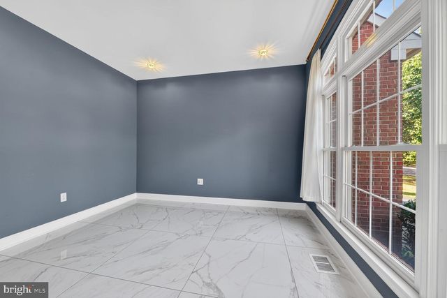 43861 HARTLEY PL, Ashburn, VA 20147