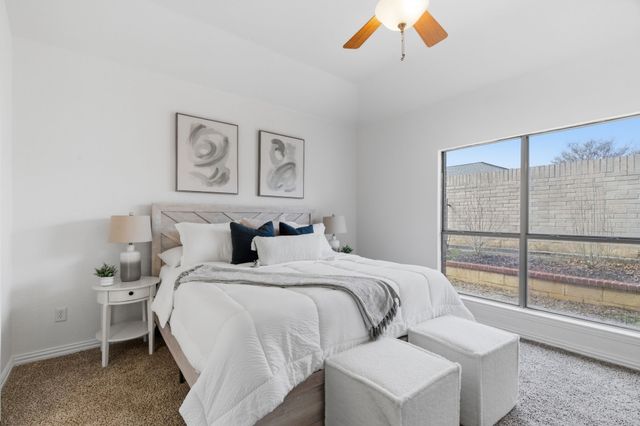 813 Chase Circle, Hurst, TX 76053