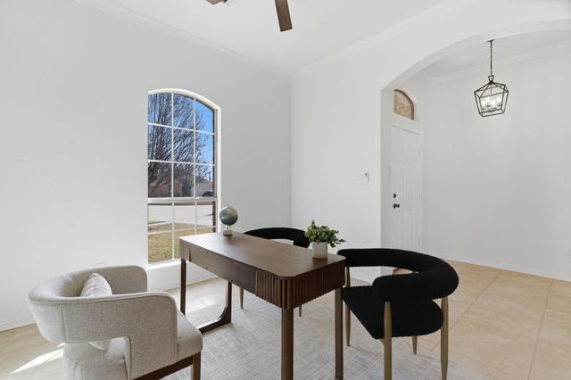 813 Chase Circle, Hurst, TX 76053