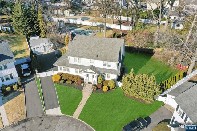 10 Lynn Court, Rutherford, NJ 07070