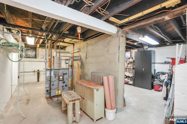 10 Lynn Court, Rutherford, NJ 07070